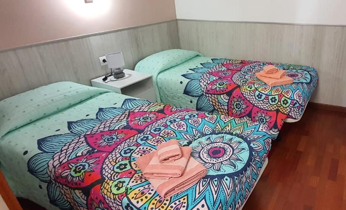 Apartamento Vilallonga Фигерас Екстериор снимка