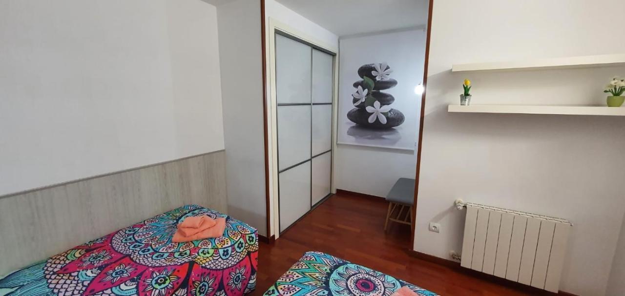 Apartamento Vilallonga Фигерас Екстериор снимка