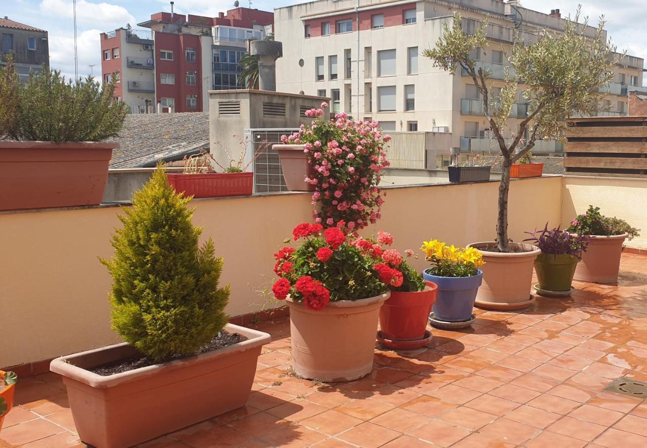 Apartamento Vilallonga Фигерас Екстериор снимка