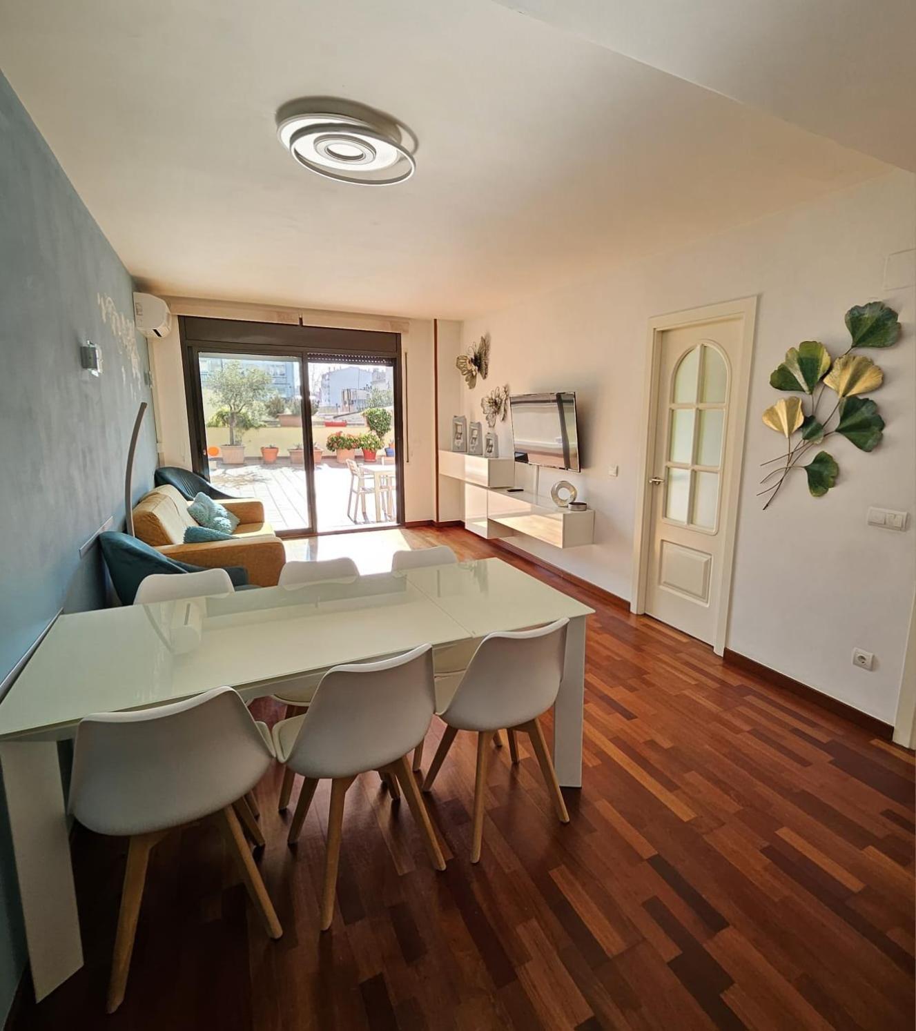 Apartamento Vilallonga Фигерас Екстериор снимка
