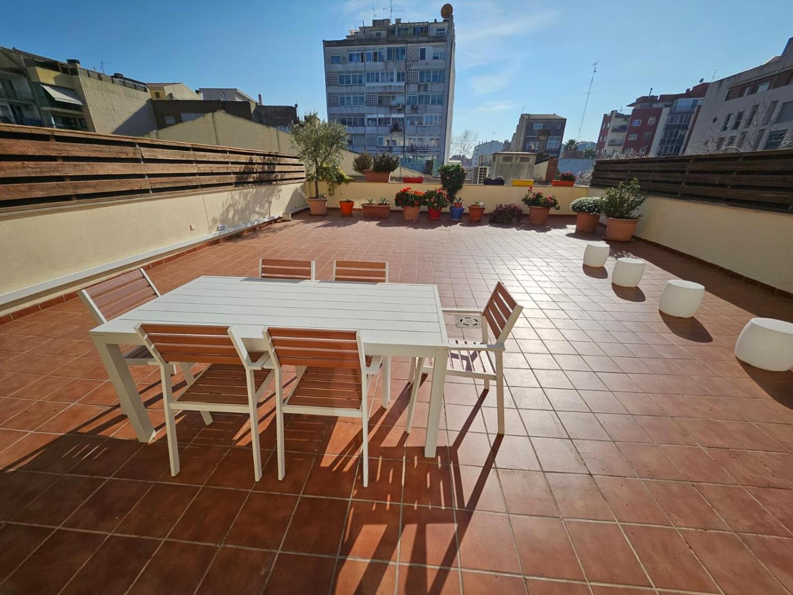 Apartamento Vilallonga Фигерас Екстериор снимка