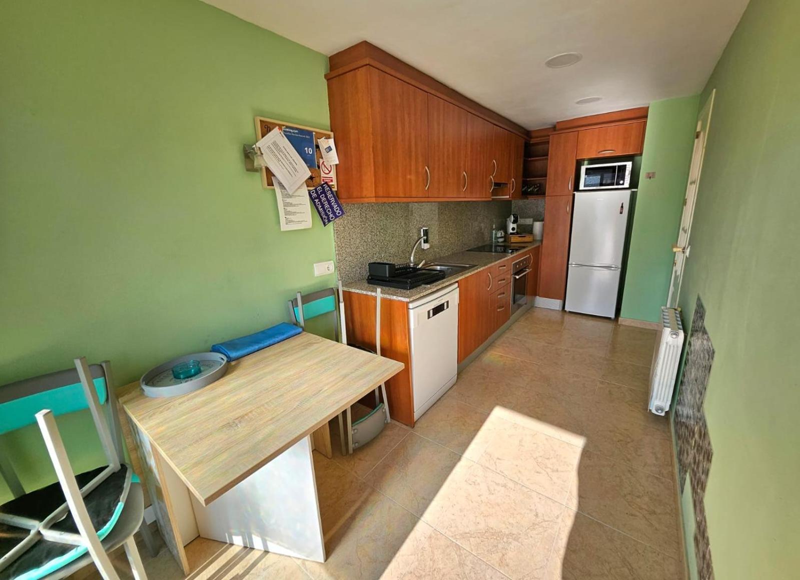 Apartamento Vilallonga Фигерас Екстериор снимка