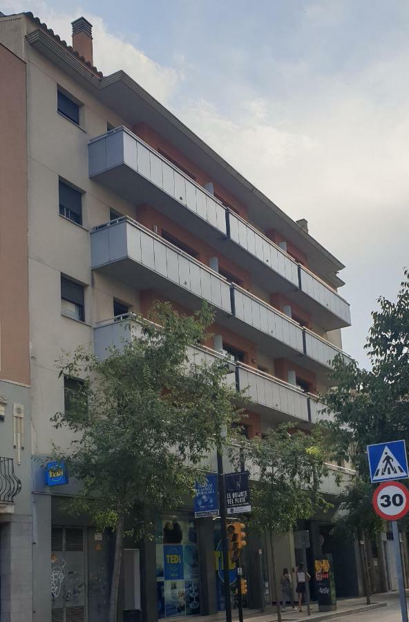 Apartamento Vilallonga Фигерас Екстериор снимка