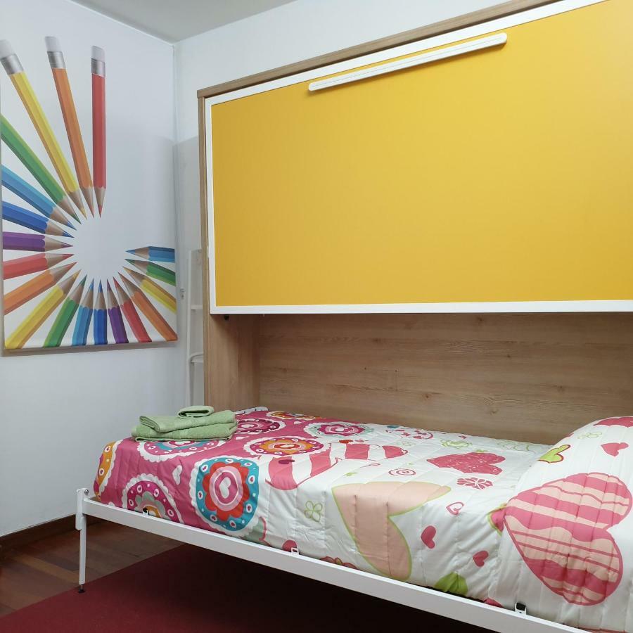 Apartamento Vilallonga Фигерас Екстериор снимка